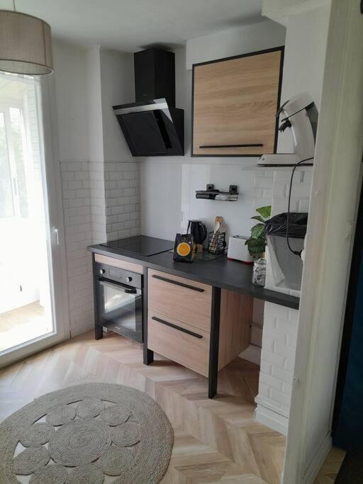 Appartement Aux Alyscamps 2, Climatisation, Wifi, Parking Arles Buitenkant foto